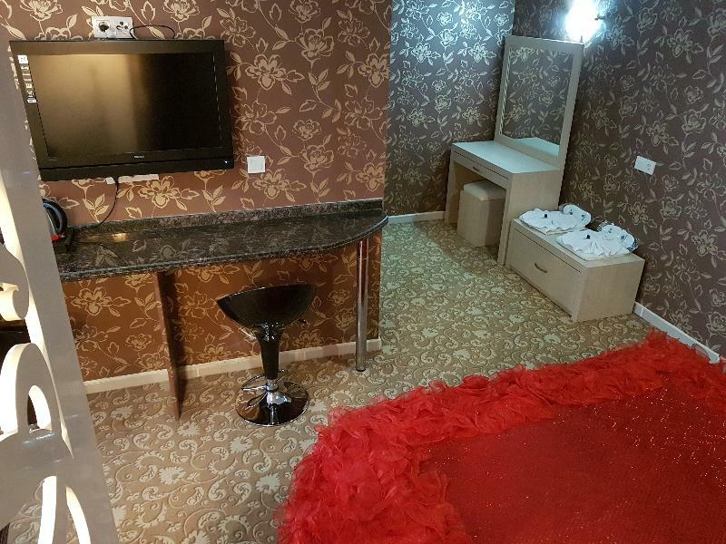 Berrak Su Hotel Анталія Екстер'єр фото